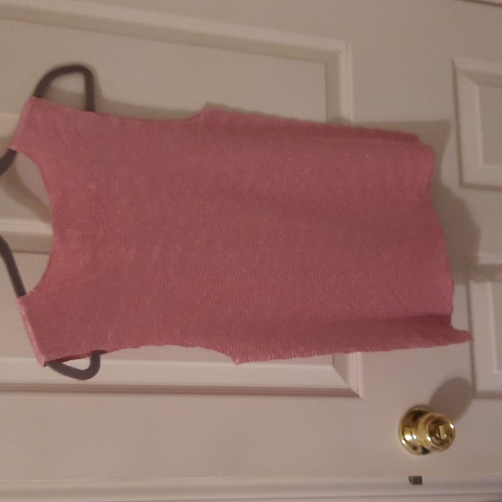 Sleeveless tank top xl. 
Tank style - Picture 2 of 7